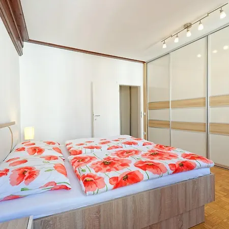 Center * Λιουμπλιάνα